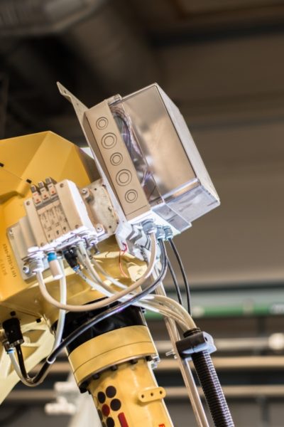 Gehäuse für den Steuerungs- und Maschinenbauer direkt auf Roboter